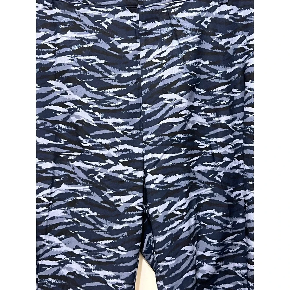 Greg Norman Mens ML75 Microlux Golf Shorts Navy Tiger Camo G7PRH330 Size 44 NWT